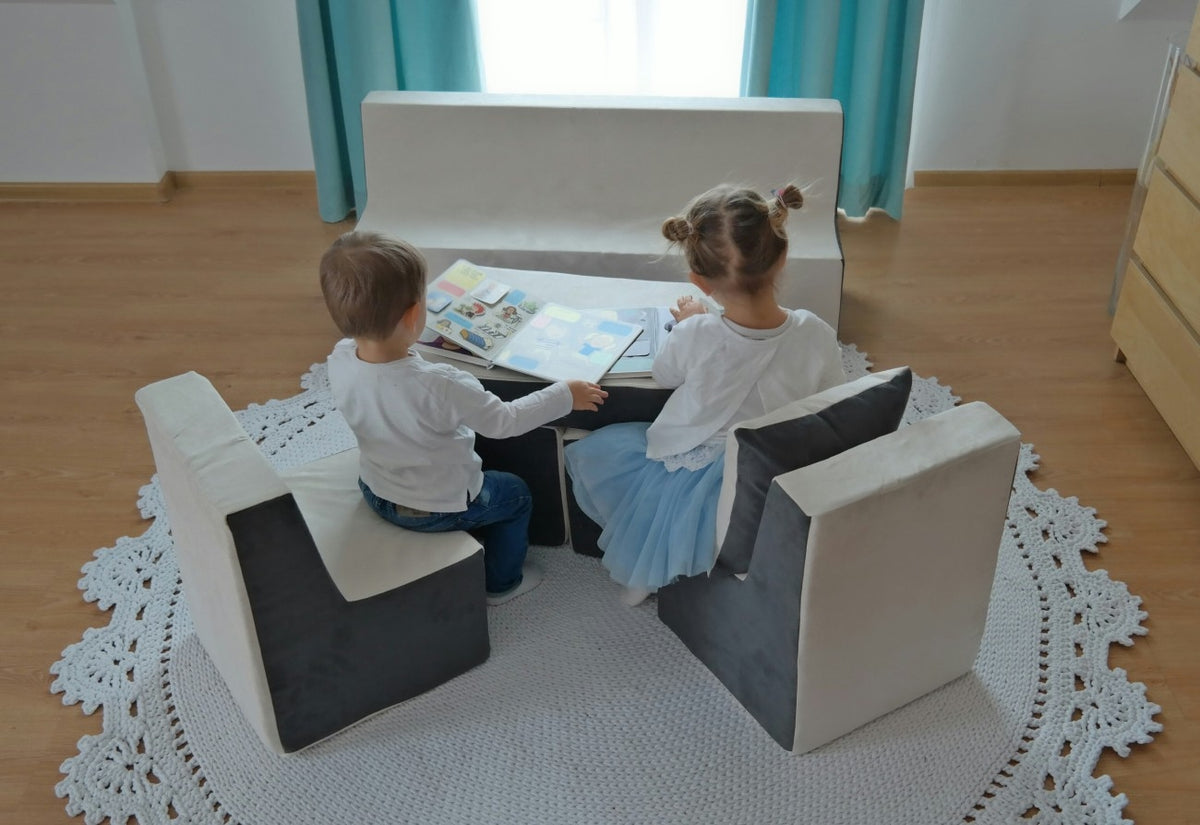 Barnmöbelset: 2xfåtölj + soffa + vilstol